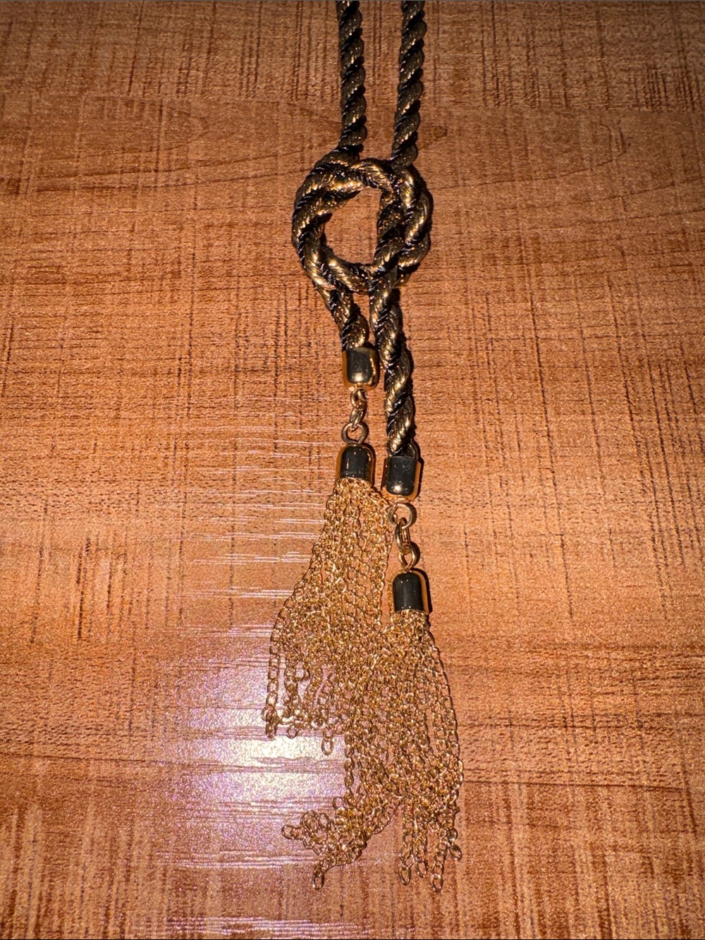 Guess Rope Chain Necklace - Picture 2 of 3